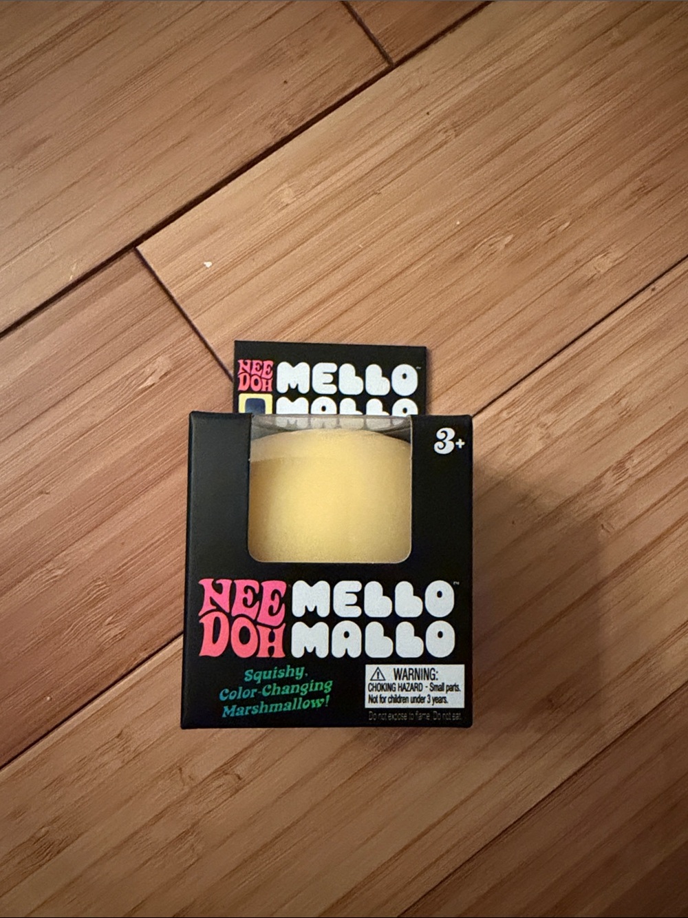 NeeDoh Mello Mallo Squishy Color-Changing Marshmallow - Yellow